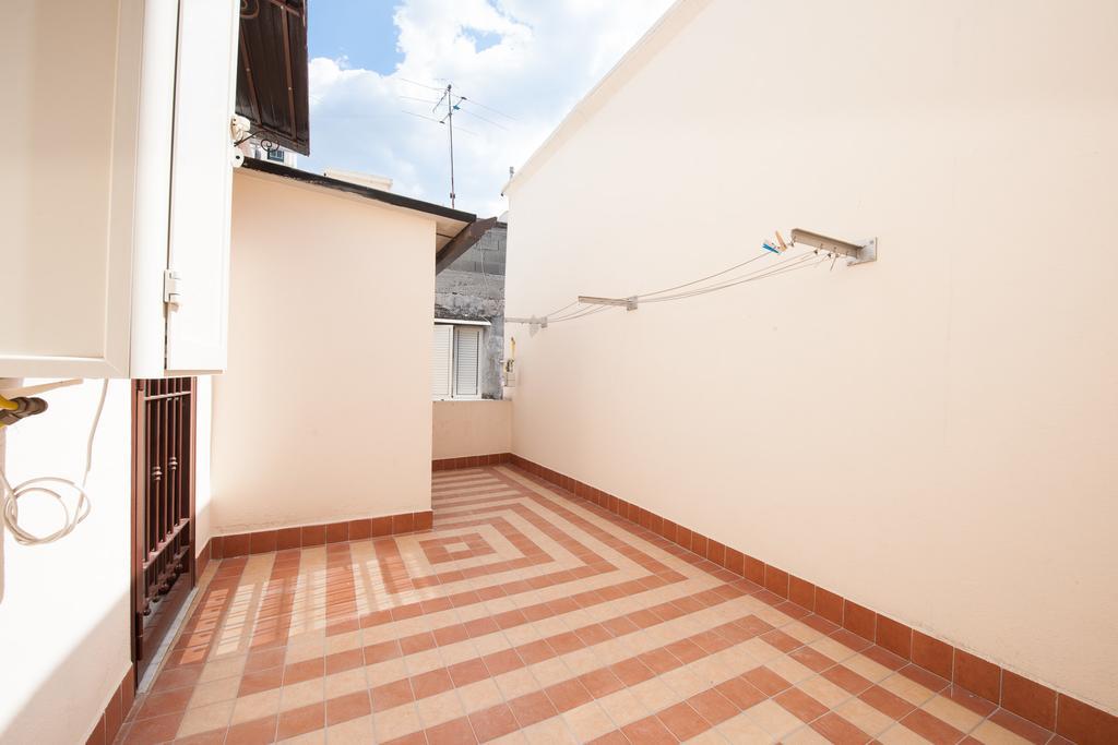 Tribunali F - Bh 51 Nápoles Exterior foto